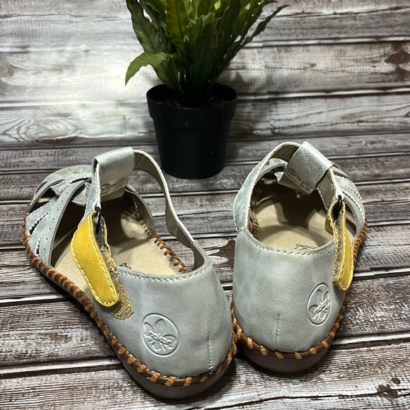 Rieker Silver Leather Closed in Sandal Shoe Women’s Size 39/8 - Picture 8 of 12